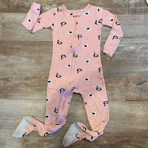 Carters One Piece Footed Pajamas  Peach Swan Star Pattern Snug Fit Size 5T - Picture 2 of 9